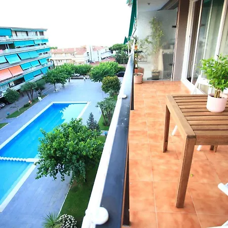 Llavaneras Beach Front 아파트