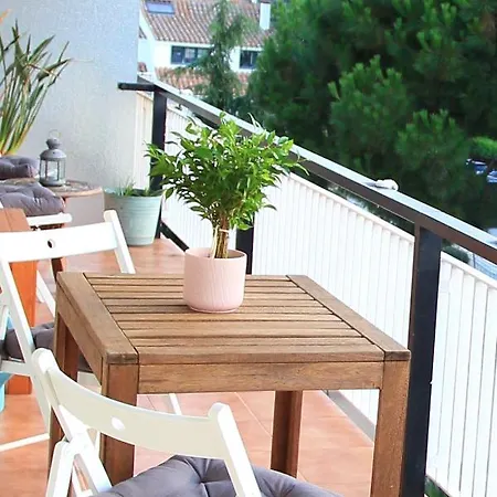 Llavaneras Beach Front 아파트 *