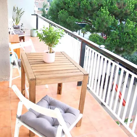 아파트 Llavaneras Beach Front *