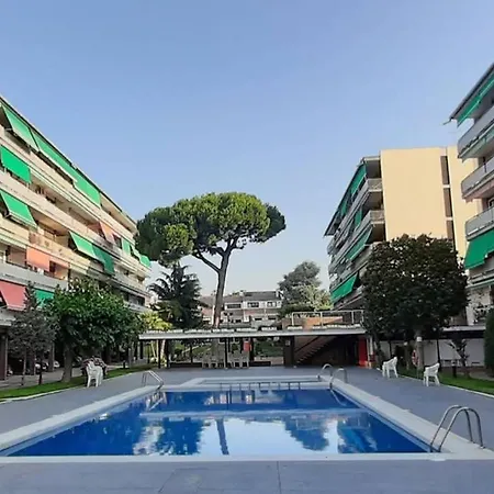 아파트 Llavaneras Beach Front