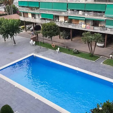Llavaneras Beach Front *