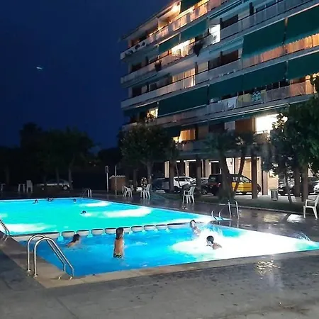 Llavaneras Beach Front 아파트 *