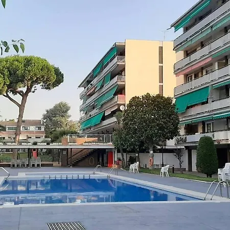 Llavaneras Beach Front 아파트 *