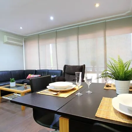 아파트 Llavaneras Beach Front *