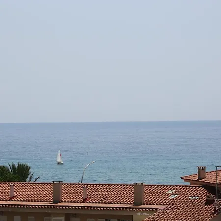Llavaneras Beach Front 아파트 산 안드레스 데 예바네라스