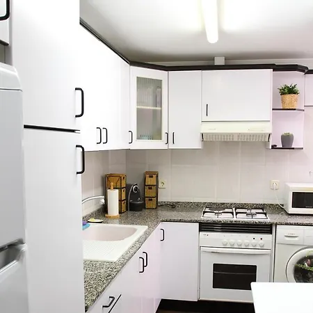 Llavaneras Beach Front 아파트 산 안드레스 데 예바네라스